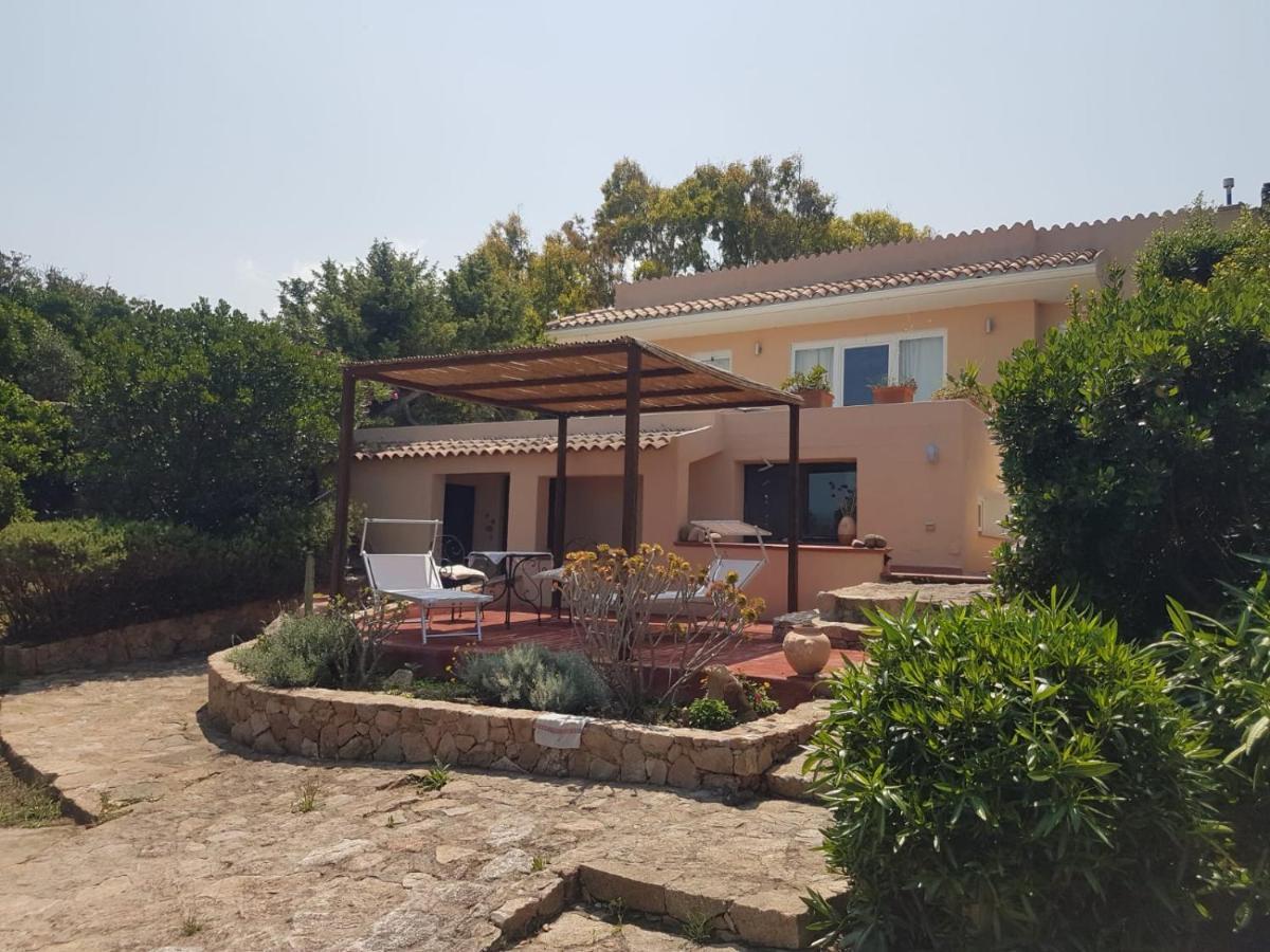 Casa Giuliana Villa Isola Rossa Buitenkant foto